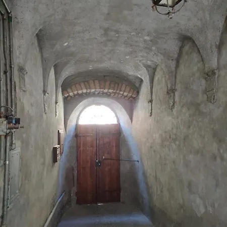 206 Cavour House דירה
