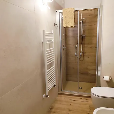 206 Cavour House Apartmán